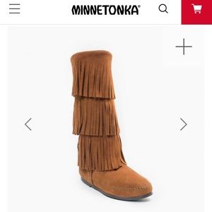 Minnetonka Moccasin Boots 🤎